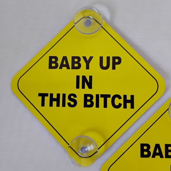 2PCS "BABY UP IN THIS B" Baby On Board Metal Driving Safety Warning Car Signs - Picture 2 of 14